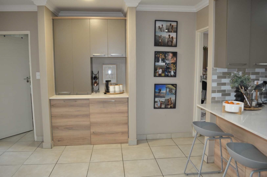 To Let 2 Bedroom Property for Rent in Hazeldean Gauteng