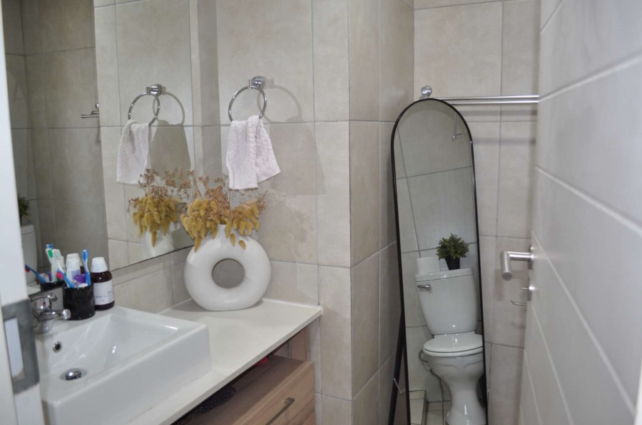 To Let 2 Bedroom Property for Rent in Hazeldean Gauteng