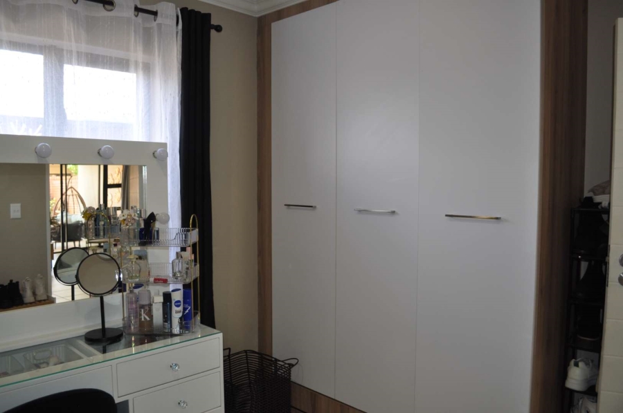 To Let 2 Bedroom Property for Rent in Hazeldean Gauteng