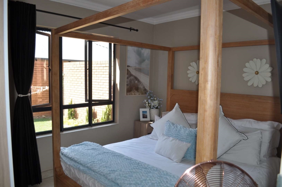 To Let 2 Bedroom Property for Rent in Hazeldean Gauteng
