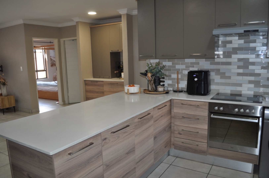 To Let 2 Bedroom Property for Rent in Hazeldean Gauteng