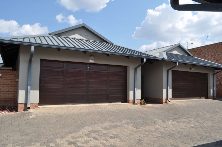 To Let 2 Bedroom Property for Rent in Hazeldean Gauteng