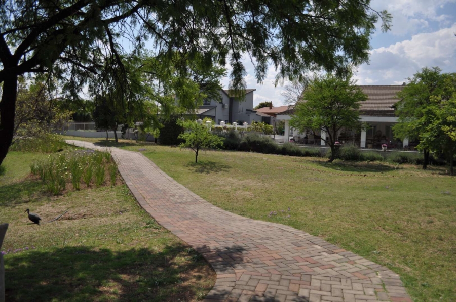 To Let 2 Bedroom Property for Rent in Hazeldean Gauteng