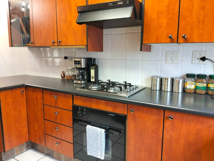 2 Bedroom Property for Sale in Elandshaven Gauteng