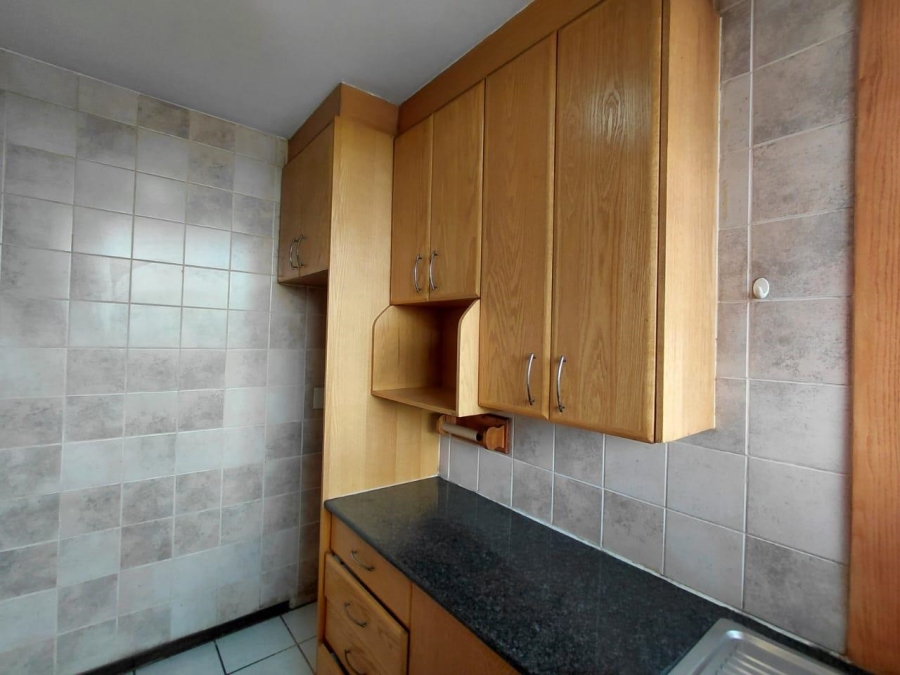 2 Bedroom Property for Sale in Morehill Gauteng