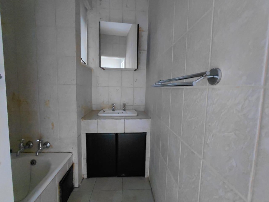 2 Bedroom Property for Sale in Morehill Gauteng