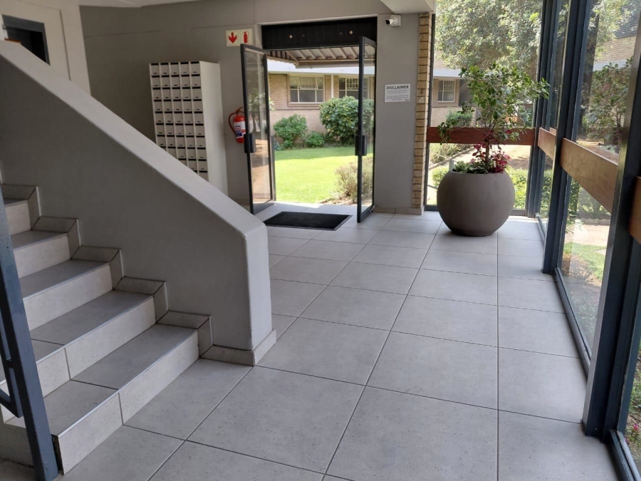 2 Bedroom Property for Sale in Morehill Gauteng