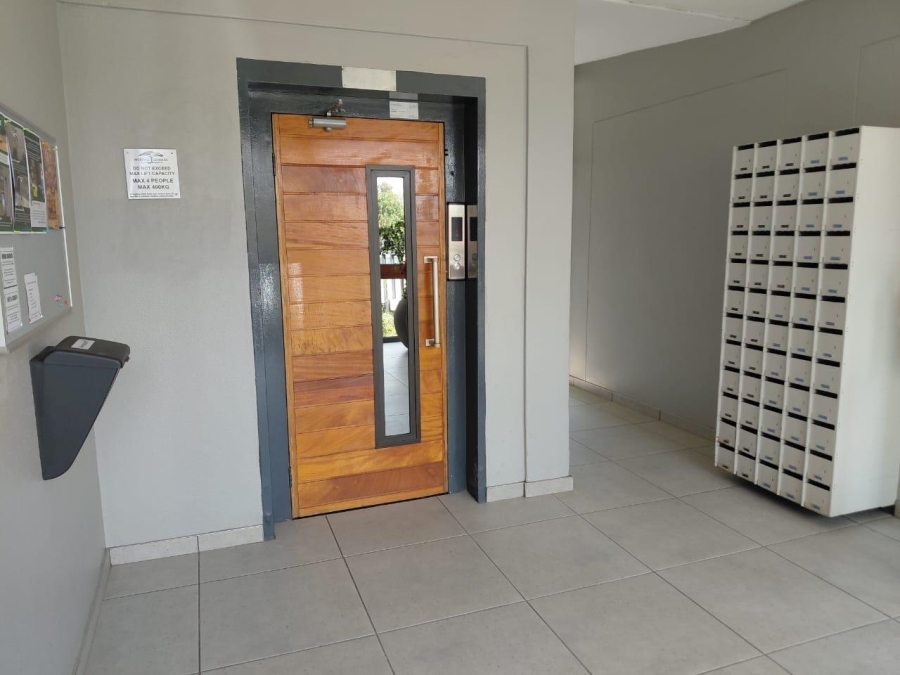 2 Bedroom Property for Sale in Morehill Gauteng