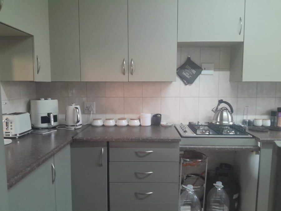 3 Bedroom Property for Sale in Albemarle Gauteng