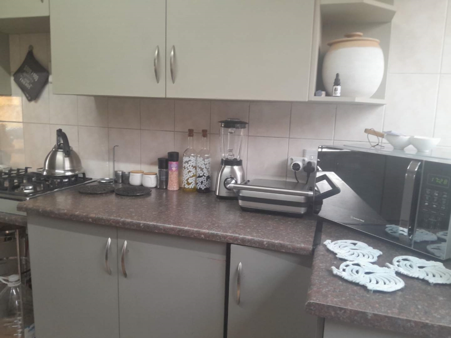 3 Bedroom Property for Sale in Albemarle Gauteng
