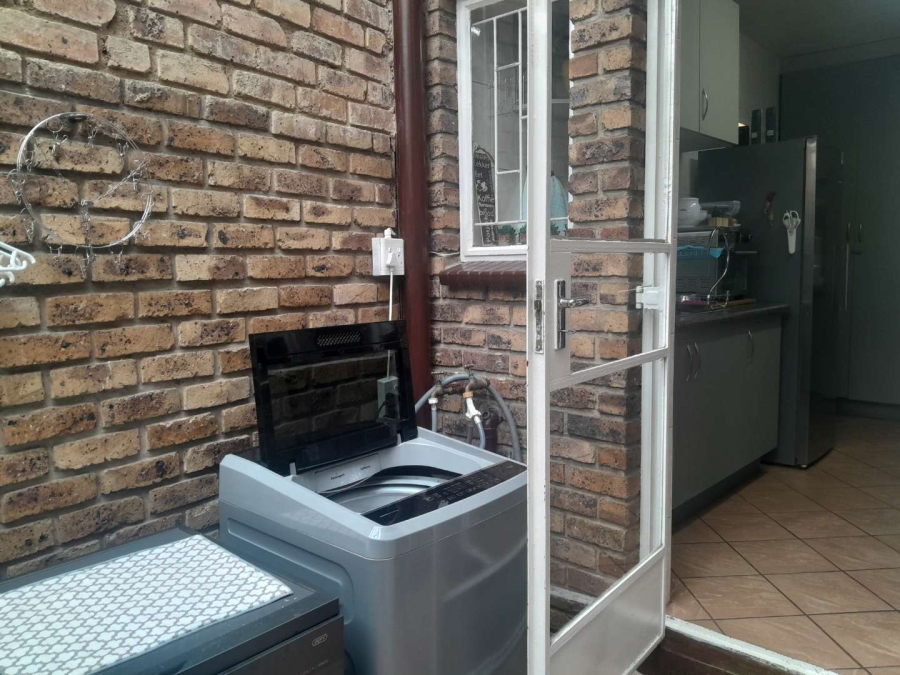 3 Bedroom Property for Sale in Albemarle Gauteng