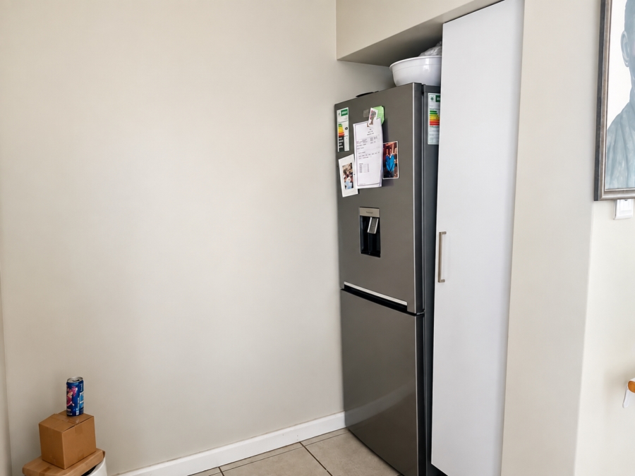 2 Bedroom Property for Sale in Albertsdal Gauteng