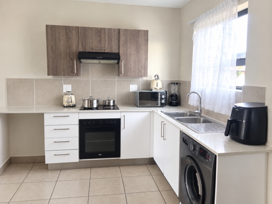 2 Bedroom Property for Sale in Albertsdal Gauteng