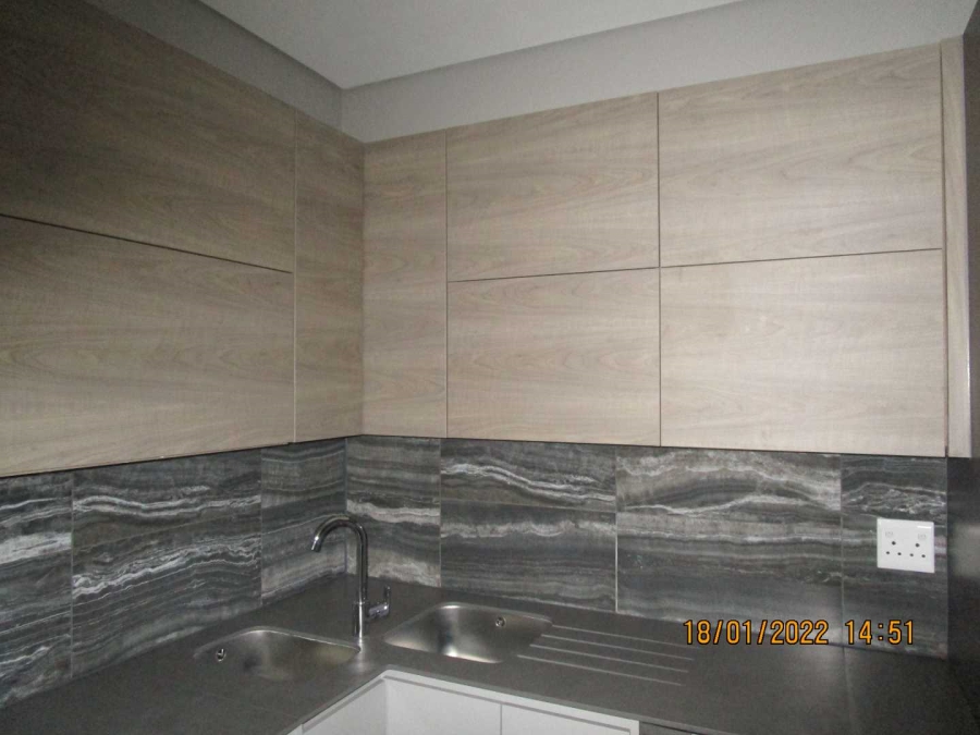 To Let 3 Bedroom Property for Rent in Rosebank Gauteng