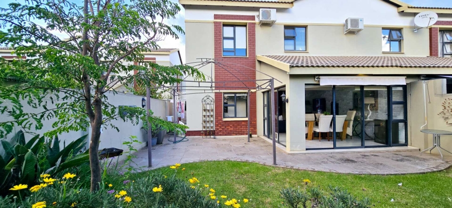 4 Bedroom Property for Sale in Equestria Gauteng