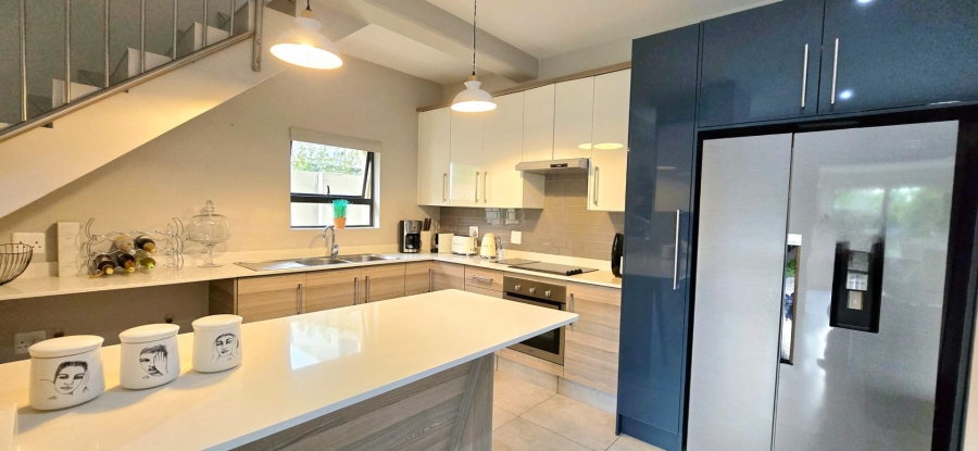 4 Bedroom Property for Sale in Equestria Gauteng