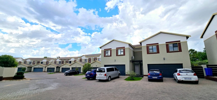 4 Bedroom Property for Sale in Equestria Gauteng
