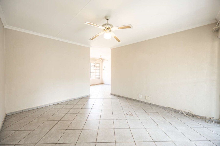 2 Bedroom Property for Sale in Equestria Gauteng
