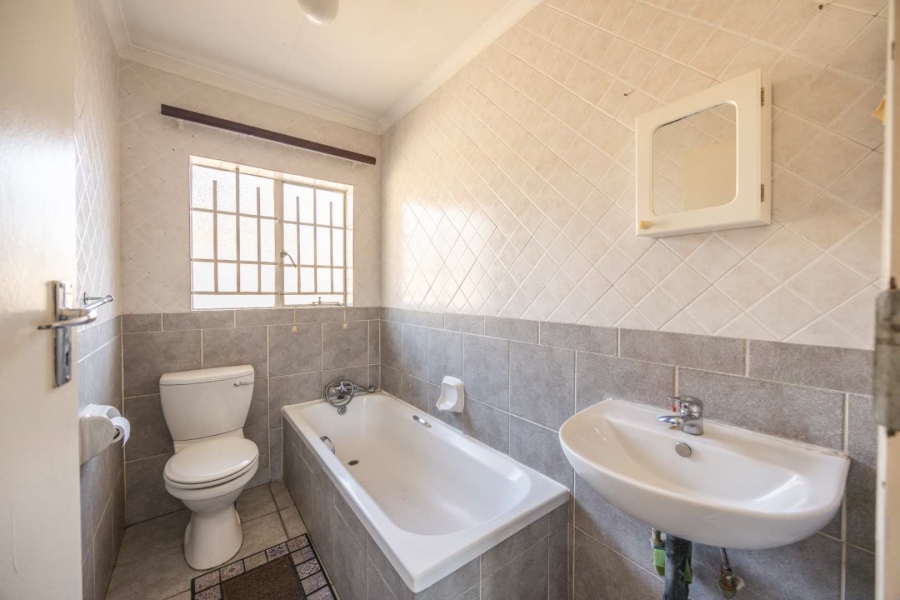 2 Bedroom Property for Sale in Equestria Gauteng
