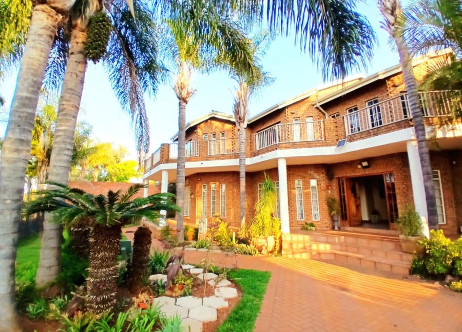 6 Bedroom Property for Sale in Amandasig Gauteng