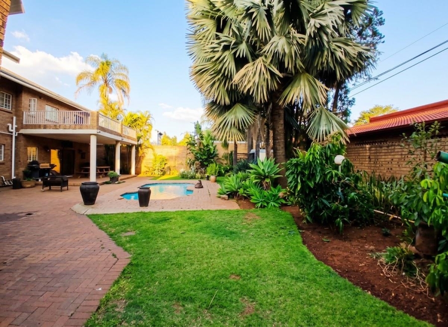6 Bedroom Property for Sale in Amandasig Gauteng