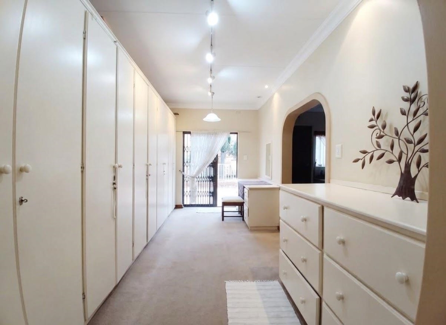 6 Bedroom Property for Sale in Amandasig Gauteng