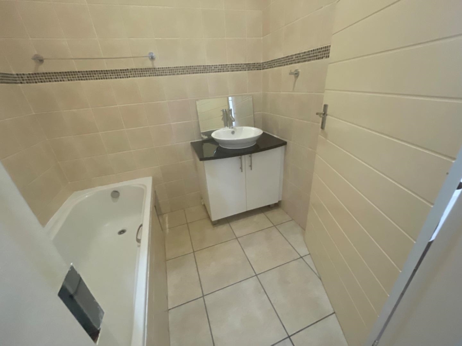 To Let 2 Bedroom Property for Rent in Parkwood Gauteng