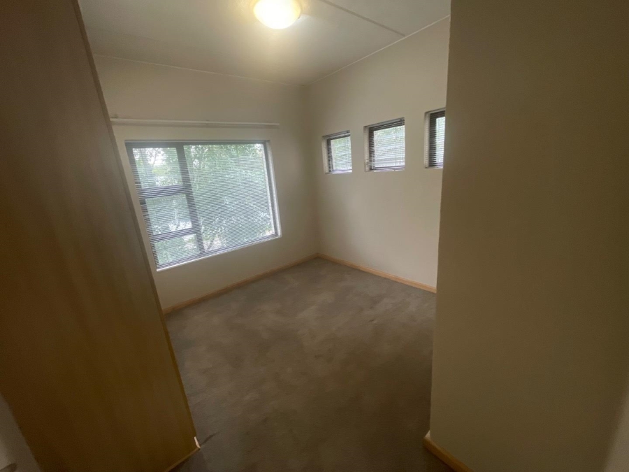 To Let 2 Bedroom Property for Rent in Parkwood Gauteng