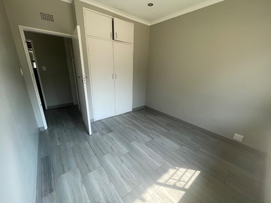 To Let 4 Bedroom Property for Rent in Gallo Manor Gauteng