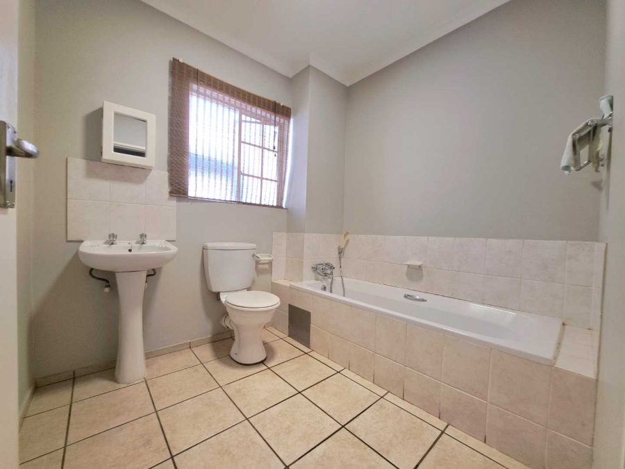 2 Bedroom Property for Sale in Benoni AH Gauteng