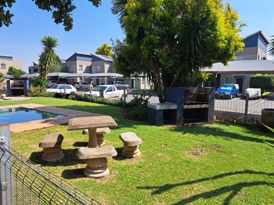 2 Bedroom Property for Sale in Benoni AH Gauteng