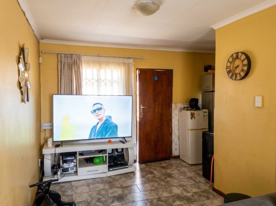 7 Bedroom Property for Sale in Windmill Park Gauteng