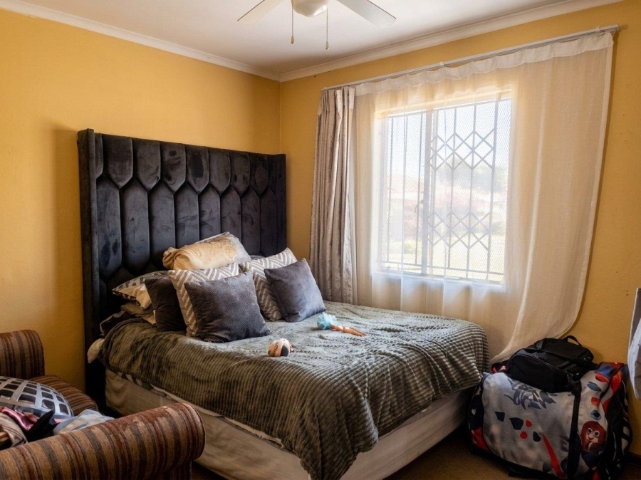 7 Bedroom Property for Sale in Windmill Park Gauteng