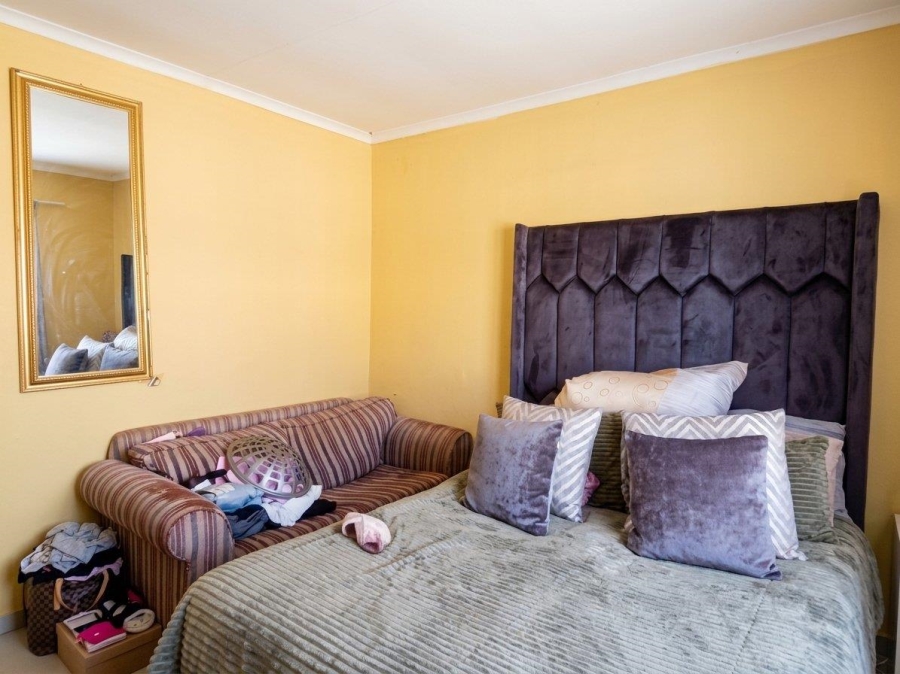 7 Bedroom Property for Sale in Windmill Park Gauteng