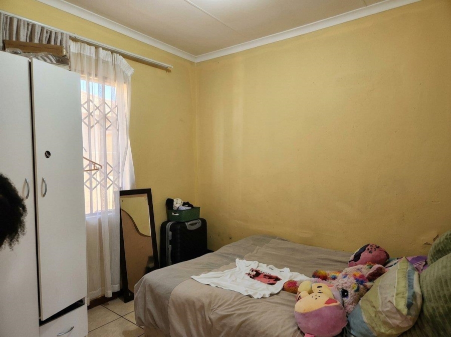 7 Bedroom Property for Sale in Windmill Park Gauteng