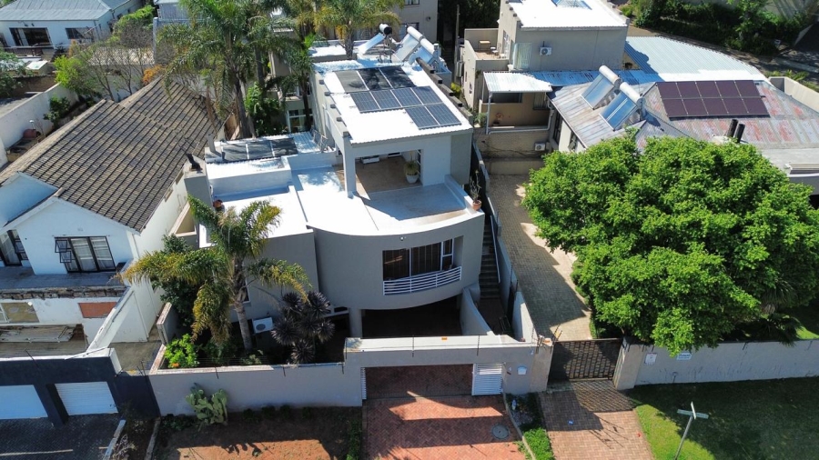 5 Bedroom Property for Sale in Westdene Gauteng