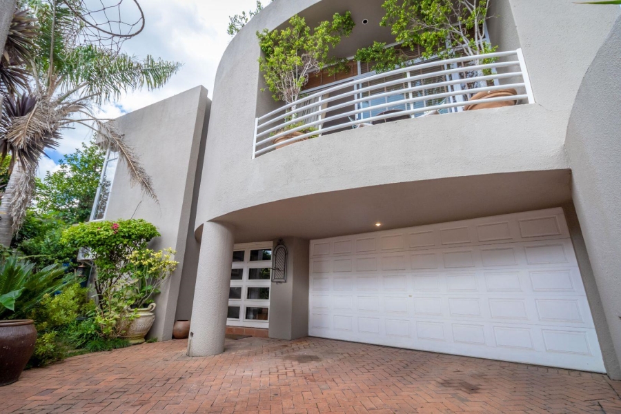 5 Bedroom Property for Sale in Westdene Gauteng
