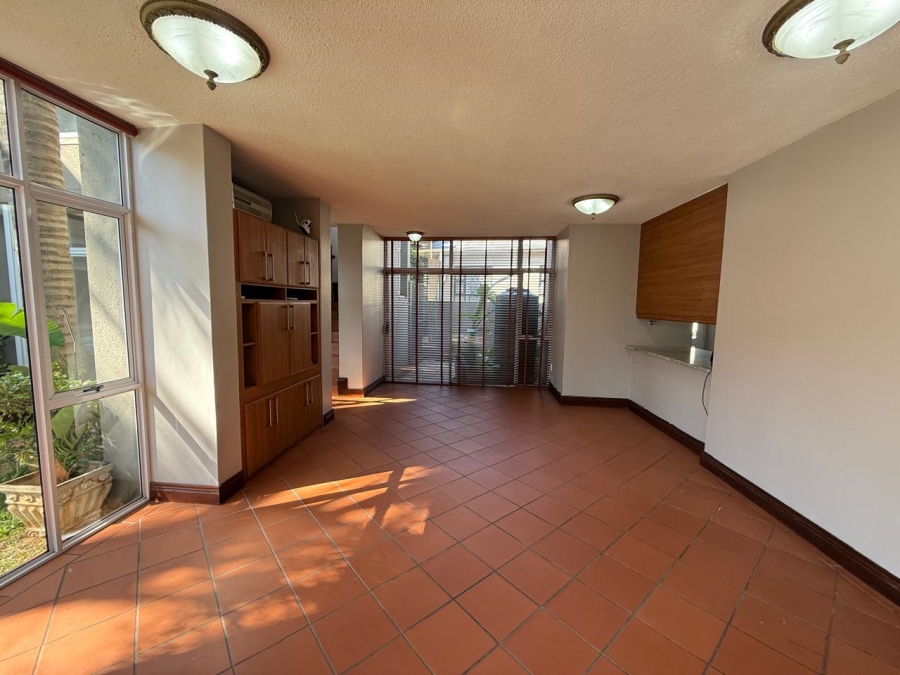 5 Bedroom Property for Sale in Westdene Gauteng