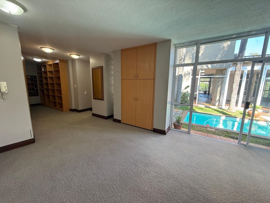 5 Bedroom Property for Sale in Westdene Gauteng
