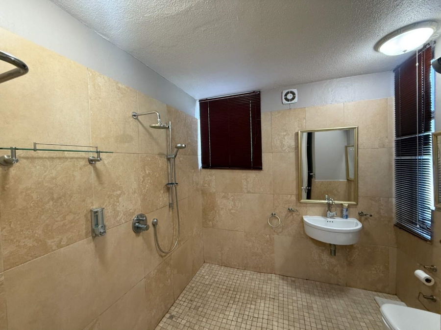 5 Bedroom Property for Sale in Westdene Gauteng