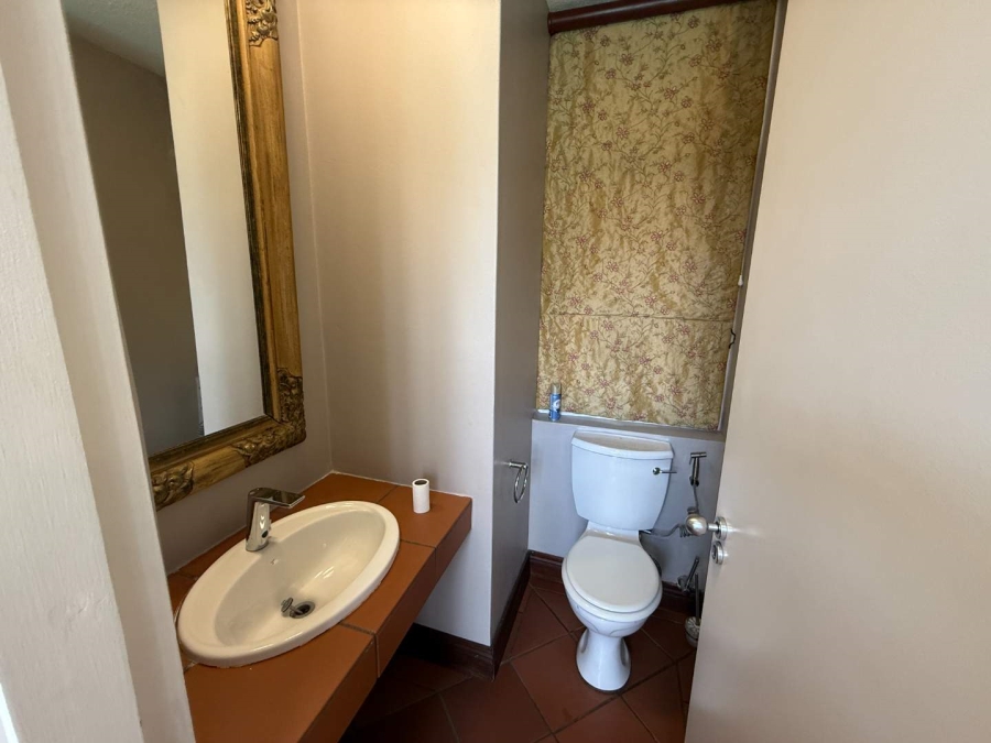 5 Bedroom Property for Sale in Westdene Gauteng