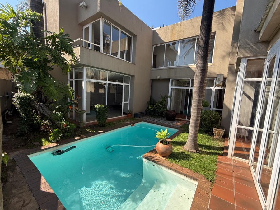 5 Bedroom Property for Sale in Westdene Gauteng