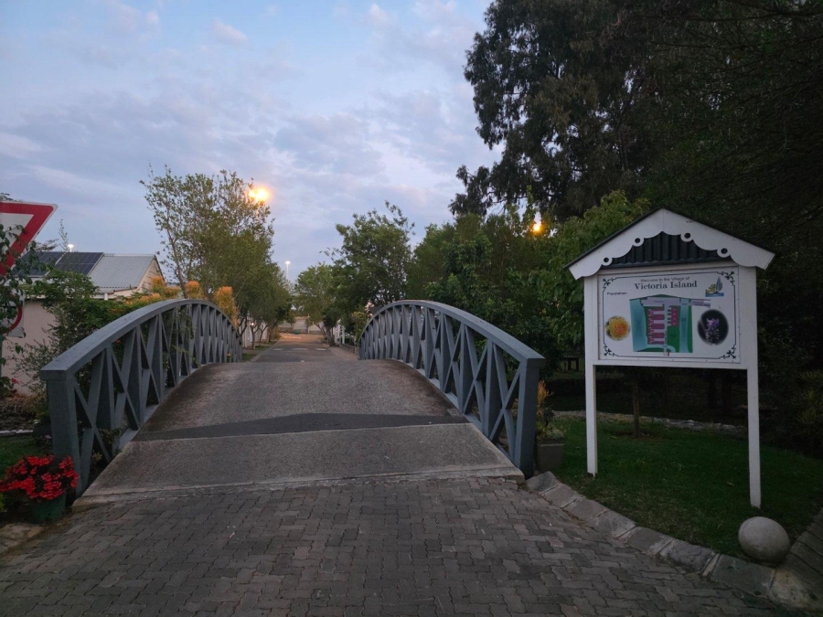 To Let 3 Bedroom Property for Rent in Erasmus Park Gauteng