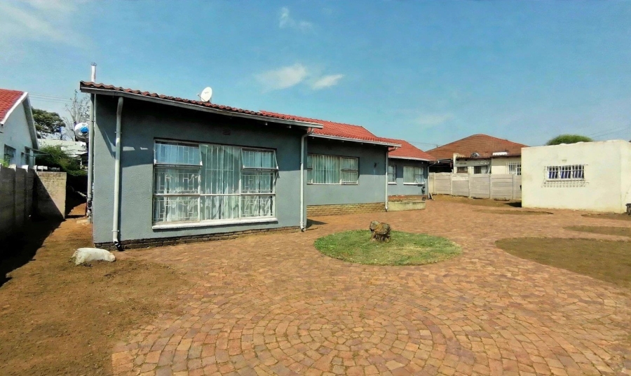 4 Bedroom Property for Sale in The Hill Gauteng