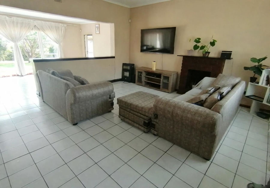 4 Bedroom Property for Sale in The Hill Gauteng
