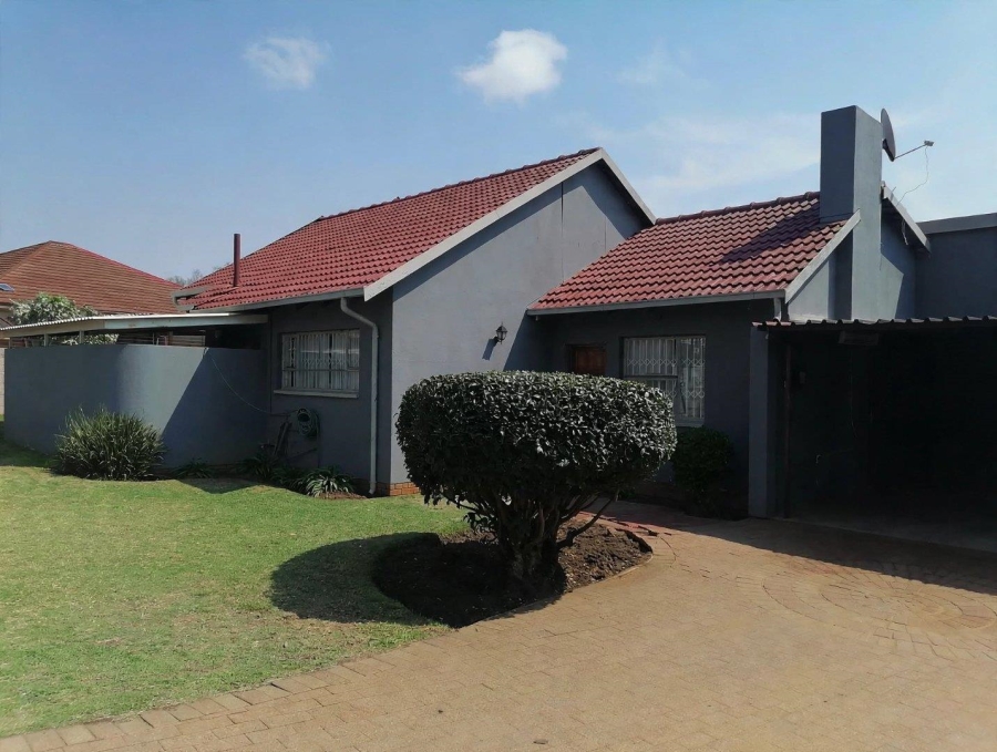 4 Bedroom Property for Sale in The Hill Gauteng
