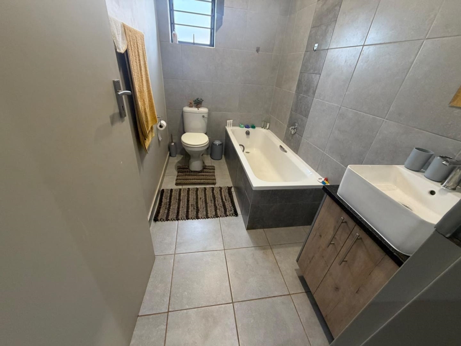 3 Bedroom Property for Sale in Krauseville AH Gauteng