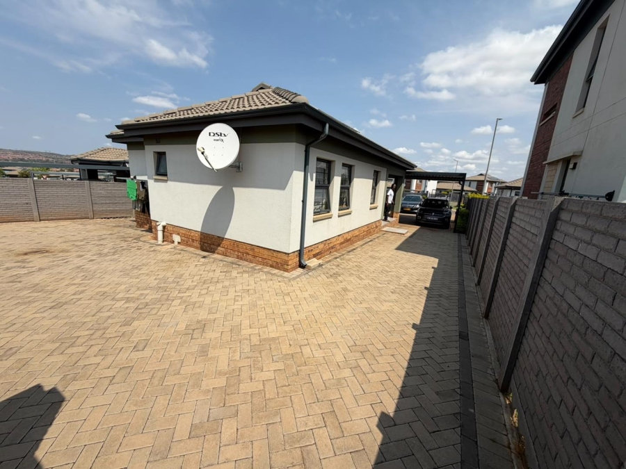 3 Bedroom Property for Sale in Krauseville AH Gauteng