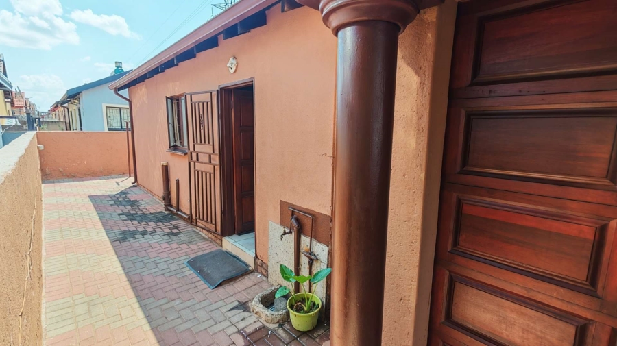 3 Bedroom Property for Sale in Soshanguve VV Gauteng