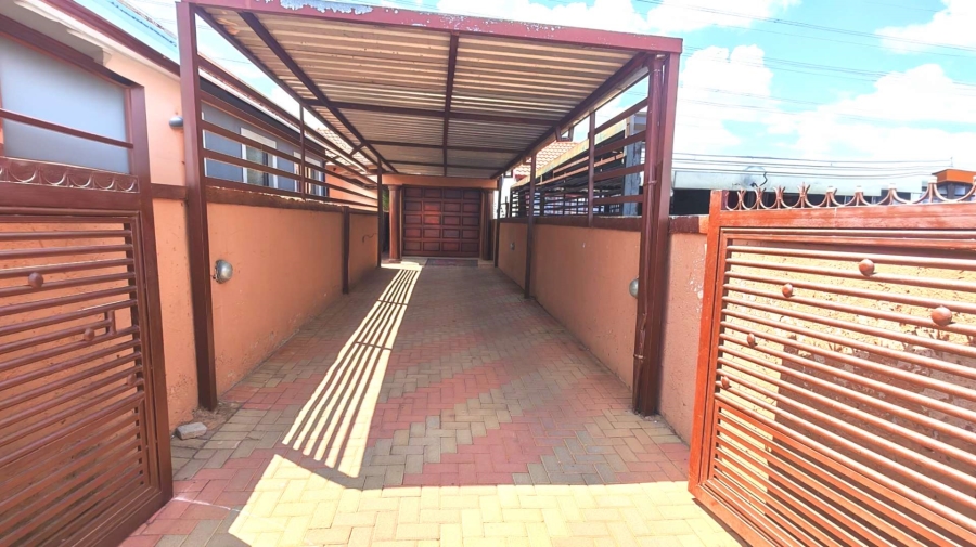 3 Bedroom Property for Sale in Soshanguve VV Gauteng